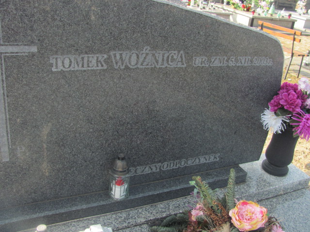 Tomasz Woźnica 2003 Siennica - Grobonet - Wyszukiwarka osób pochowanych