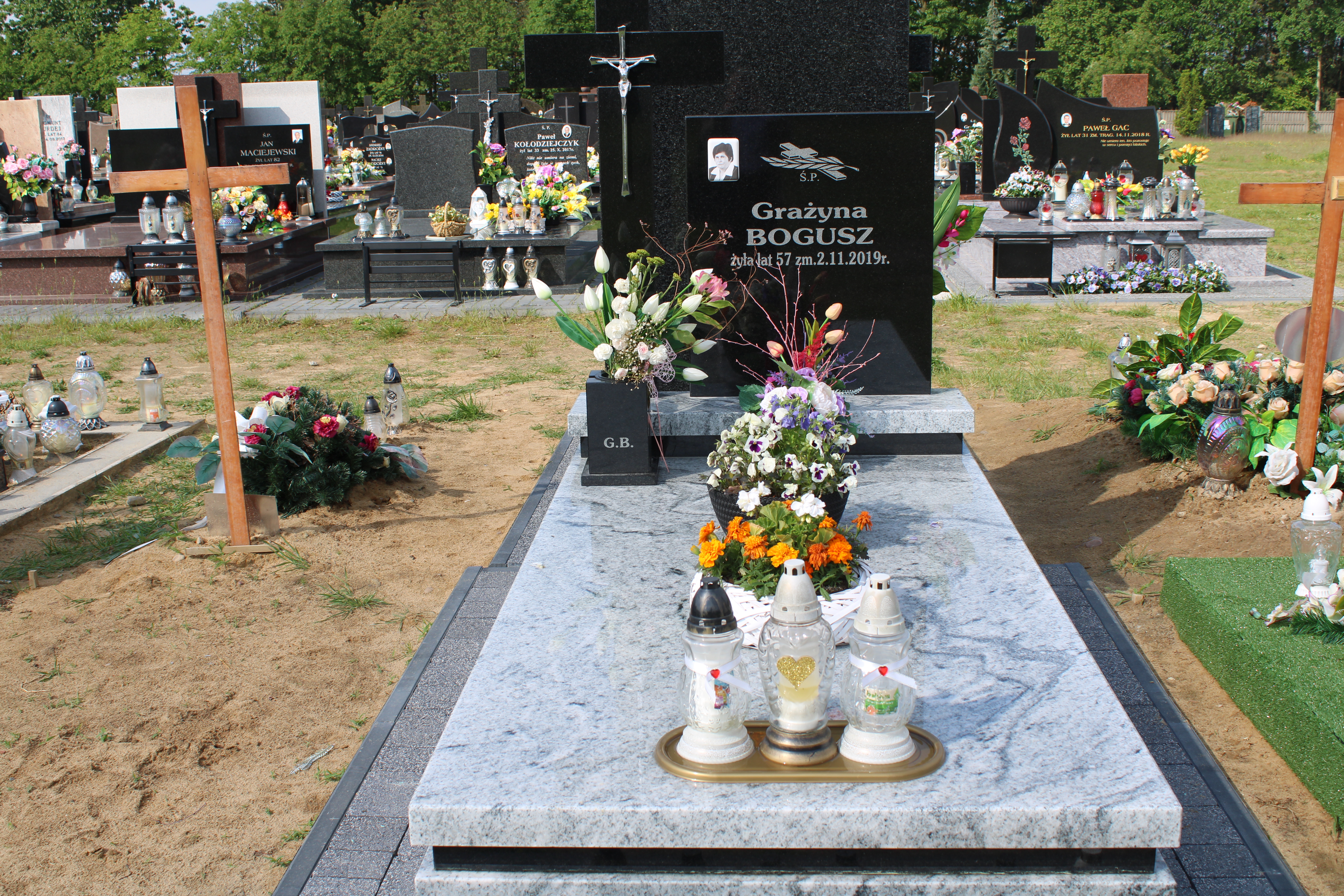 Grażyna Bogusz 1961 Siennica - Grobonet - Wyszukiwarka osób pochowanych