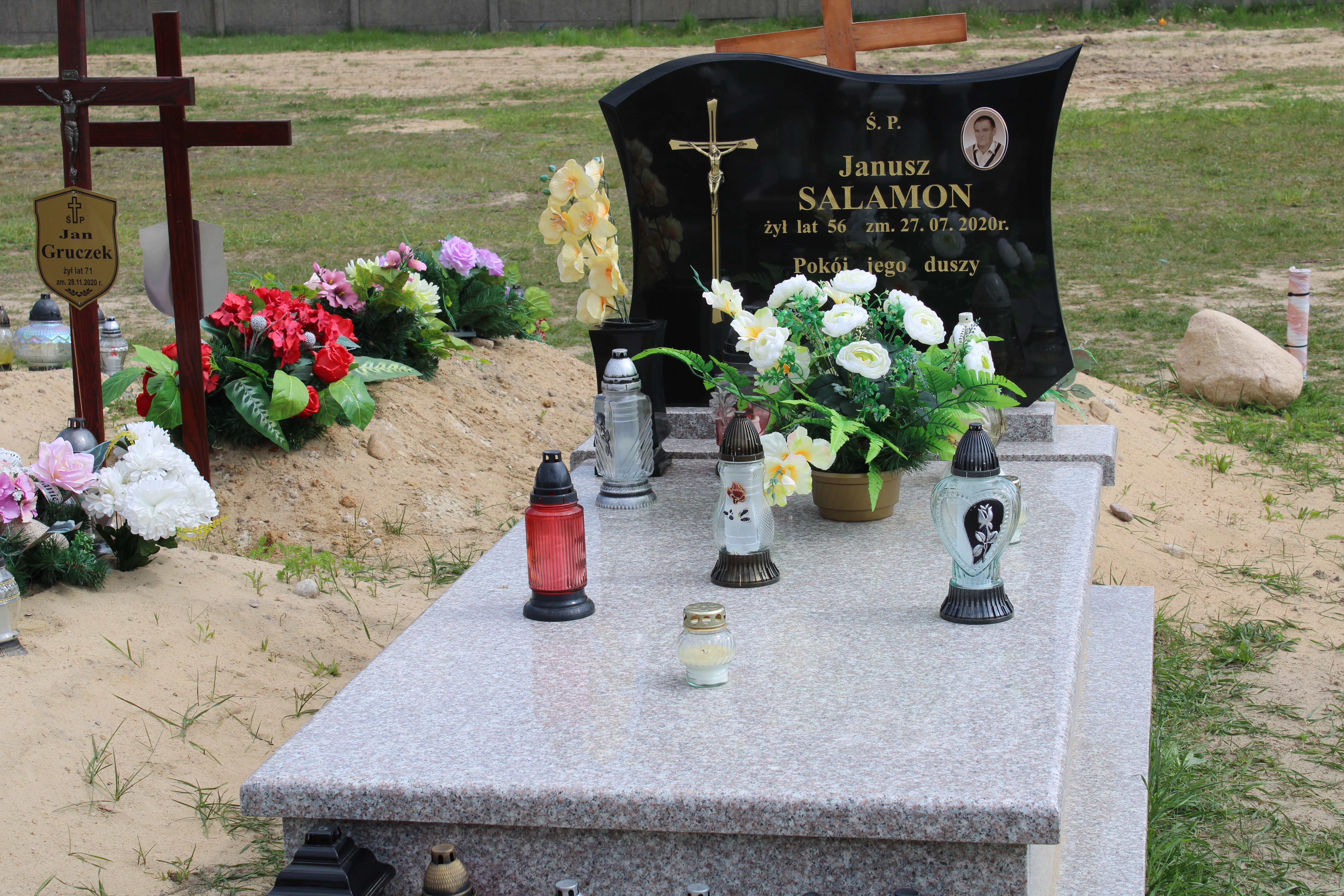 Janusz Salamon 1964 Siennica - Grobonet - Wyszukiwarka osób pochowanych