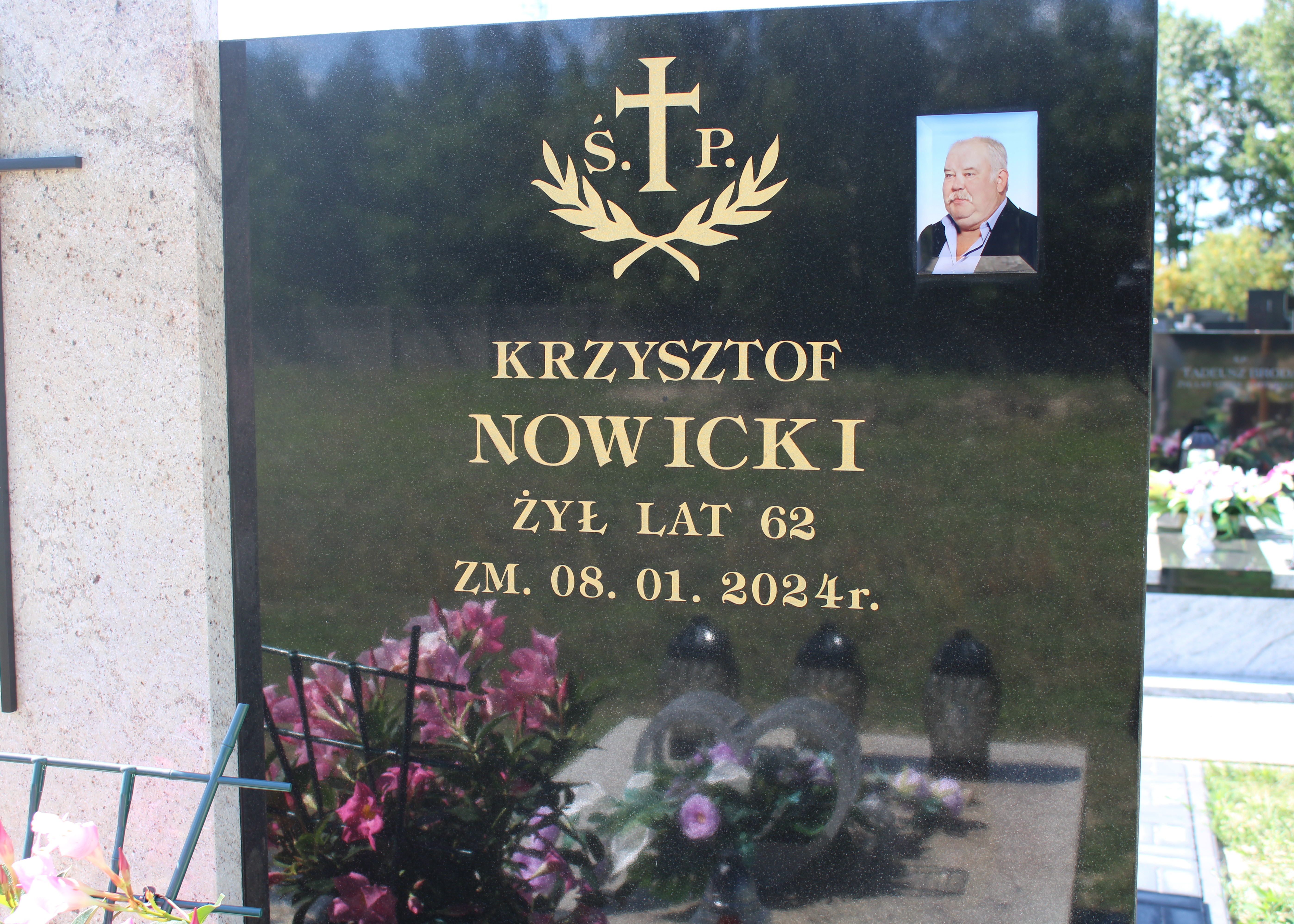 Krzysztof Nowicki 1961 Siennica - Grobonet - Wyszukiwarka osób pochowanych